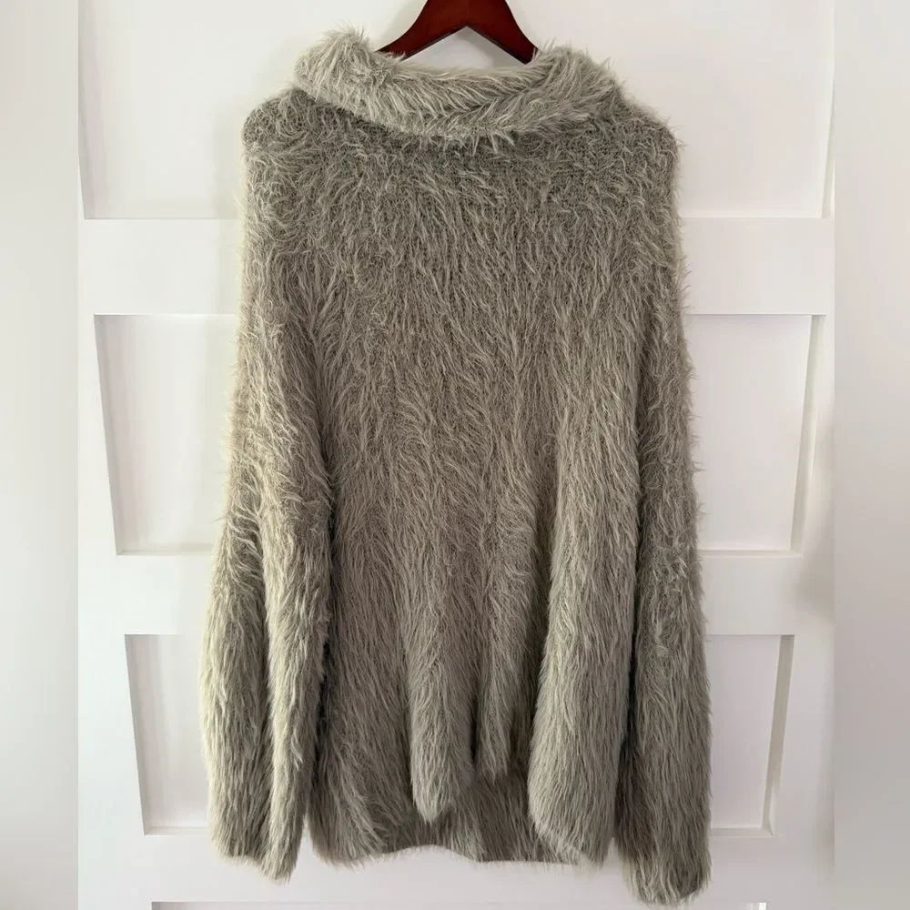 Express furry soft material oversized sweater size xl amazing quality